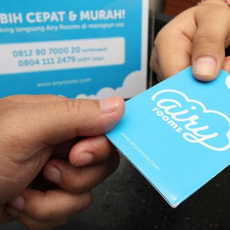 Airy Glodok Pinangsia Raya Jakarta Hotel Esterno foto