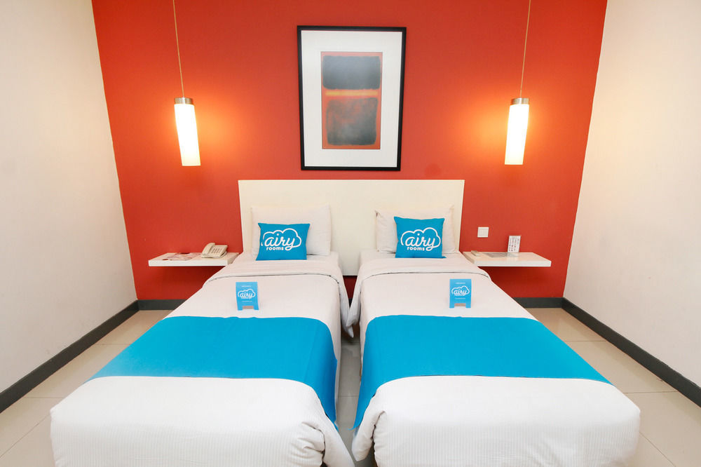 Airy Glodok Pinangsia Raya Jakarta Hotel Esterno foto