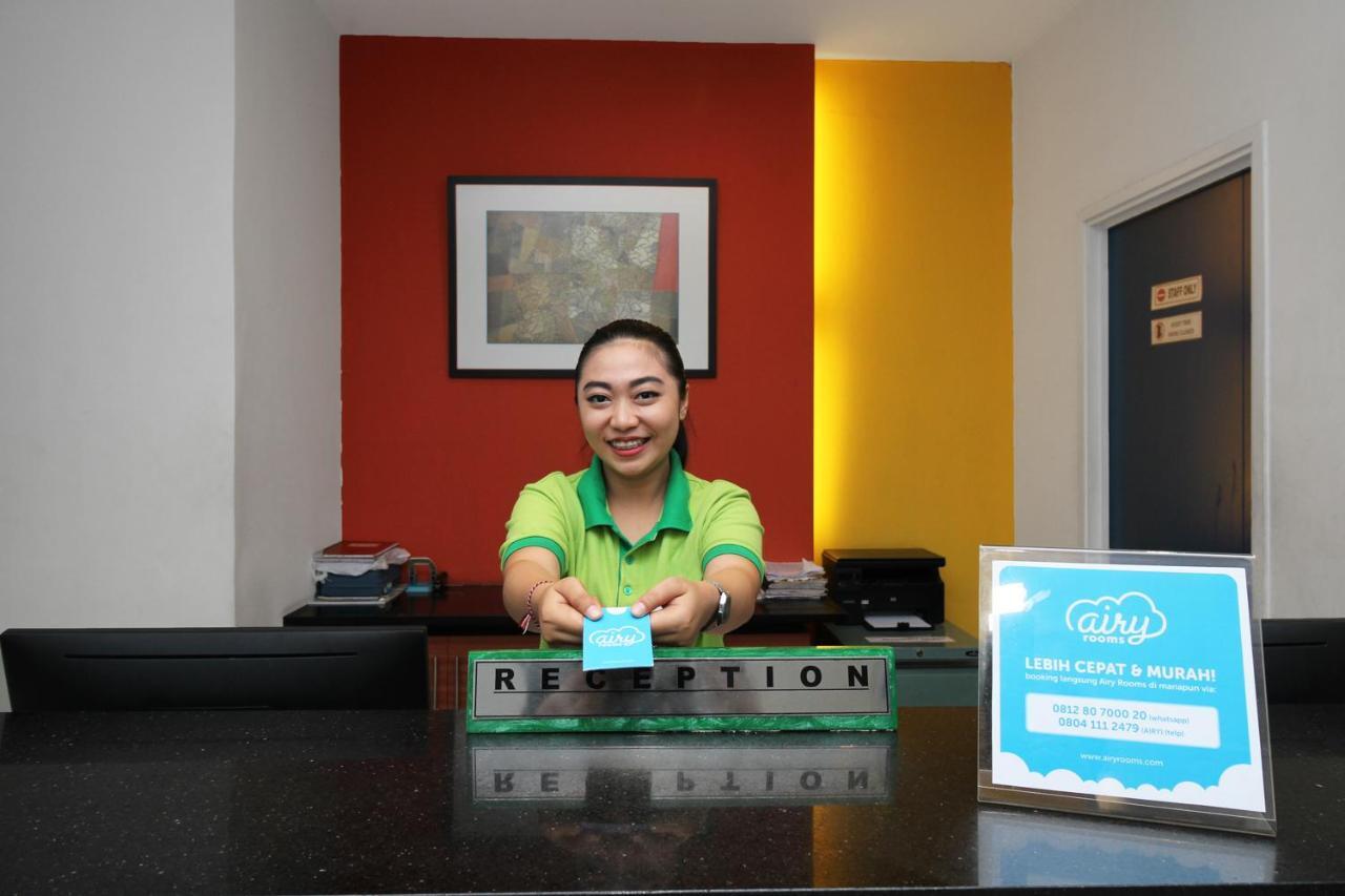 Airy Glodok Pinangsia Raya Jakarta Hotel Esterno foto