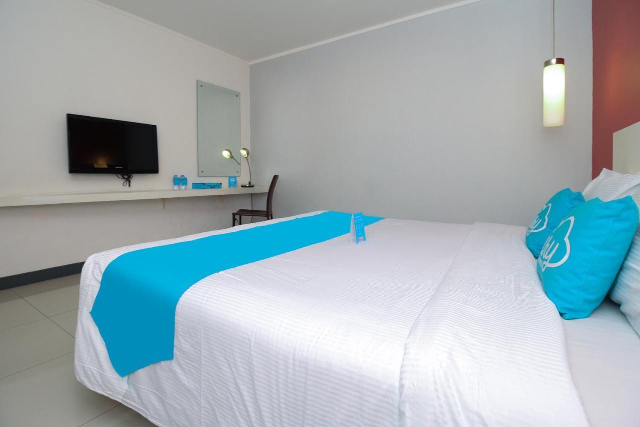 Airy Glodok Pinangsia Raya Jakarta Hotel Esterno foto