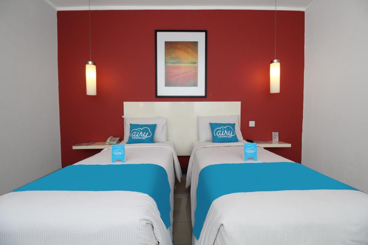 Airy Glodok Pinangsia Raya Jakarta Hotel Esterno foto
